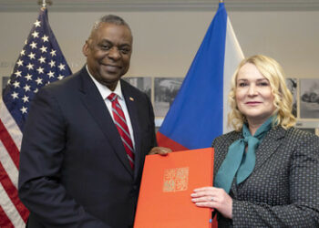 Tschechische Verteidigungsministerin fordert UNO-Austritt des Landes