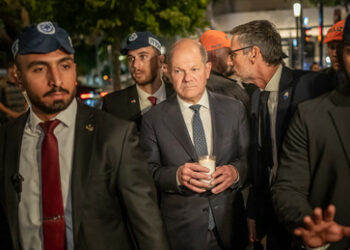 Tweet gegen Putin: Ist Scholz wirklich der Mann, der einen Stein werfen sollte?