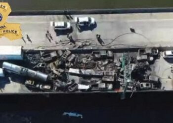 USA: 158 Autos und 7 Tote – Massenkarambolage nach "Super-Nebel" in Louisiana