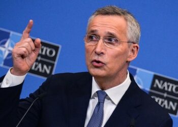 Ukraine-Krieg entlarvt Militärbündnis als schwach – Frieden in Europa nur ohne NATO möglich