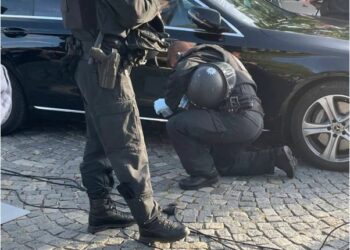 Vorläufige Chrupalla-Diagnose: Arztbericht notiert "intramuskuläre Injektion"