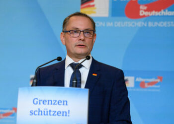 "Ein Skandal": Erster Auftritt von Chrupalla nach mutmaßlichem Nadel-Anschlag