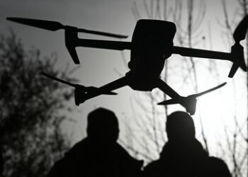 Bürgermeister Sobjanin meldet gescheiterte Versuche massiver Drohnenangriffe auf Moskau