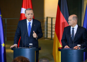 Erdoğan trotzt dpa-Vertreter: "Sie als Christ stört es nicht, wenn Kirchen zerbombt werden?"