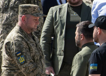 Ex-Berater: Selenskij in "Konflikt" mit seinem Militär