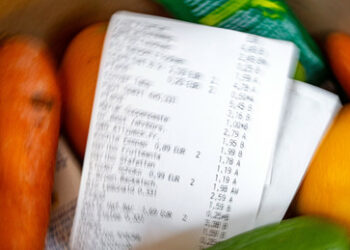 Inflation leicht schwächer ‒ Lohnverluste bleiben trotz Reallohnsteigerung