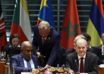 Investitionskonferenz in Berlin: Grüner Wasserstoff aus Afrika gegen deutsche Belehrung