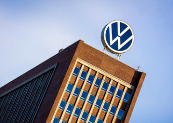 Marke VW nicht wettbewerbsfähig? VW-Konzern kündigt "spürbare Einschnitte" bei Personal an