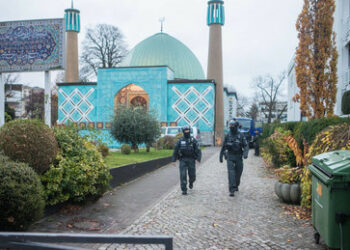 Medienberichte: Razzien gegen "Islamisches Zentrum Hamburg" und Ableger in mehreren Bundesländern