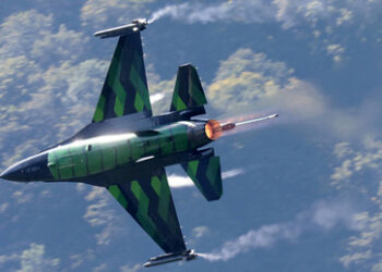 Niederlande schicken fünf F-16 für die Ausbildung ukrainischer Piloten