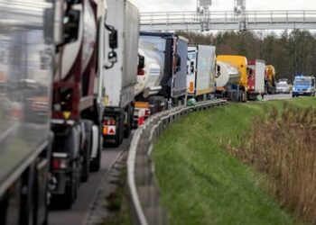 Protest der Lkw-Fahrer: Polnische Bauern schließen sich Ukraine-Blockade an