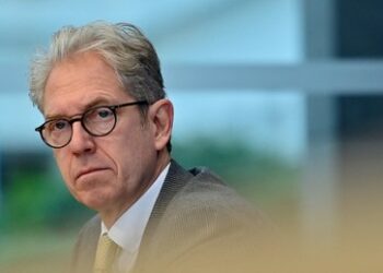 Und täglich grüßt das Murmeltier: Kassenärzte-Chef fordert Impfungen "gegen Corona"