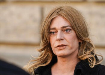 Von Storch geht vors Verfassungsgericht, um weiter Mann und Frau sagen zu können