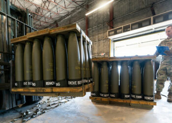 Zwischenbilanz der Munitionslieferungen an Kiew: EU kann ihr Versprechen nicht erfüllen