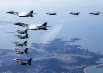 B-1B-Bomber vor Koreanischer Halbinsel: USA, Südkorea und Japan halten Luftwaffenübung ab