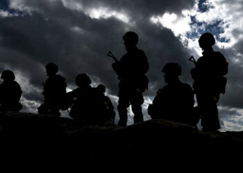 Berichte: Ukrainischen Männern wird das Verlassen des Landes zunehmend erschwert