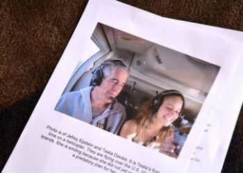 Das große Zittern: Namen von Epstein-Kontakten werden öffentlich