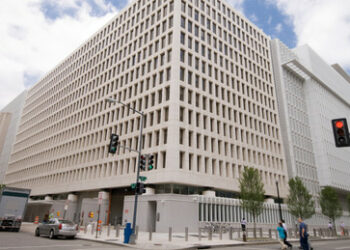 Ein Land am Tropf: Ukraine erhält weitere 1,2 Milliarden US-Dollar von Weltbank