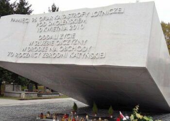 Flugzeugunglück von Smolensk: Tusk beendet absurdes Treiben der polnischen Untersuchungskommission