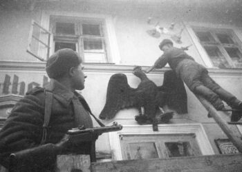 Geschichte wird gemacht – oder: Deutschland bastelt sich neue Nazi-Befreier