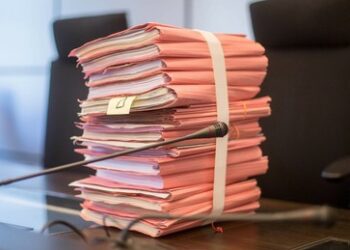 Justizskandal Ballweg 2.0? Gefährliche "Reichsbürger" seit einem Jahr ohne Anklage in U-Haft