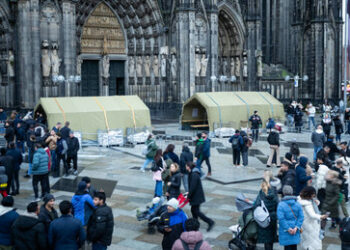 Kölner Dom nur noch für Gottesdienste geöffnet