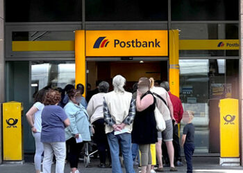 Konto plötzlich gekündigt: "Debanking" als Mittel der politischen Gleichschaltung