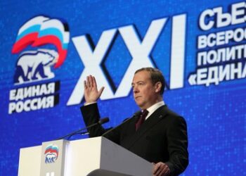 Medwedew trollt mit Vorschau auf 2024: "Es erwartet uns viel Interessantes"