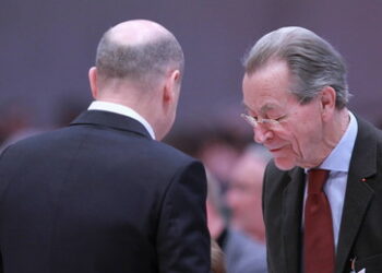 Müntefering: Nationalismus ist, wenn man sich um das eigene Land kümmert