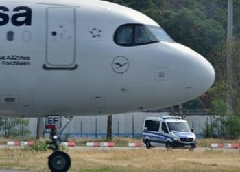 Nach hoher Schadensersatzforderung: "Letzte Generation" schlägt Lufthansa einen Deal vor