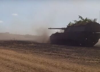 Röpcke: Die westlichen Panzerhaubitzen versagen in der Ukraine
