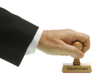 Staatsnahe "NGOs": Die "Demokratieförderer" fürchten um ihre weitere Finanzierung