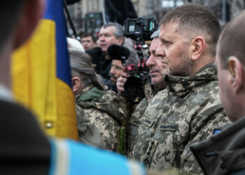 Wer steckt dahinter? Abhörgerät in Büro von Ukraines Armeechef Saluschny entdeckt