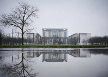 "Ampel"-Einigung: Regierung will Haushaltslöcher mit weiteren Kürzungen bei den Ärmsten stopfen