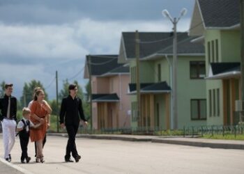 Alexander Dugin: Auf ins neue Mittelalter!