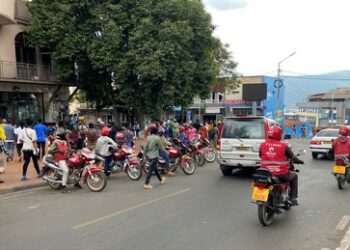 Britisches Unterhaus beschließt Deportation von Asylbewerbern nach Ruanda