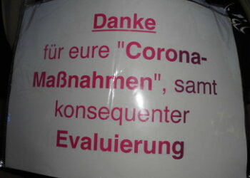 Corona-Kritik in der Evangelischen Kirche: "Warum habt Ihr dazu geschwiegen?"