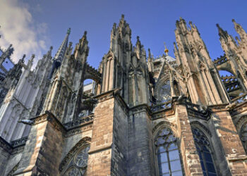 Drei weitere Festnahmen wegen Anschlagsplänen auf Kölner Dom