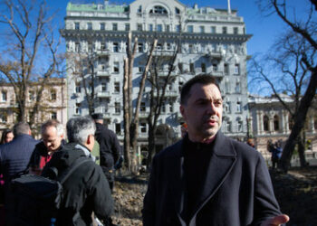 Ex-Selenskij-Berater Arestowitsch mit neuer Idee: Kiew und Moskau gemeinsam gegen den Westen