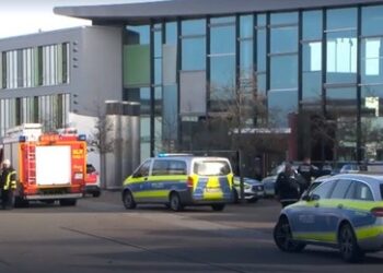 Großeinsatz im Rhein-Neckar-Kreis : Schüler tötet Freundin bei "Beziehungstat"