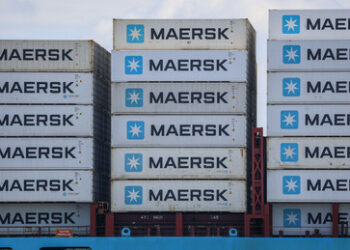 Großreederei Maersk stellt Route durch Rotes Meer wegen Huthi-Angriffen ein