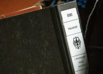 Haushaltsausschuss: Ampel beschließt den Etat für das laufende Jahr