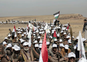 Huthi greifen US-Schiff an – EU-Staaten beschließen Militäreinsatz im Roten Meer