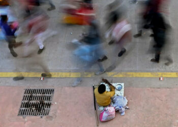 Indien: In 30 Städten soll das Betteln bis 2026 verschwinden