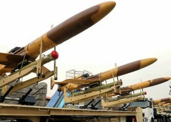 Iran feuert Raketen auf "Terroristen und Spione" in Irak und Syrien ab