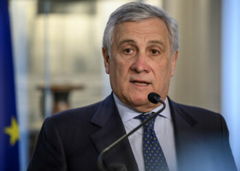 Italiens Außenminister fordert eine vereinte EU-Armee – Sacharowa ironisiert