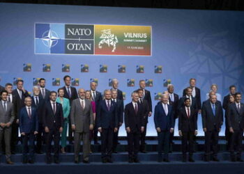 NATO: Wir bereiten uns auf einen Krieg mit Russland vor