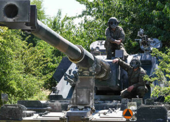 Polnische Medien: "Unsere Fabriken schalten auf Krieg. Produktion geht volle Kraft voraus"