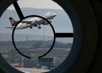 Terrorgefahr: Was mangelnde Kontrolle der US-Waffenlieferungen an Kiew für Europa bedeutet