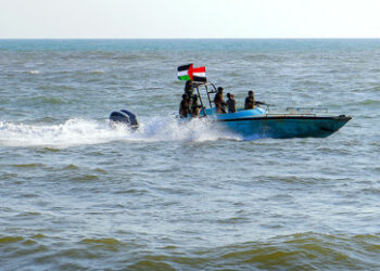 Trotz Drohung der USA: Großangriff der Huthi im Roten Meer